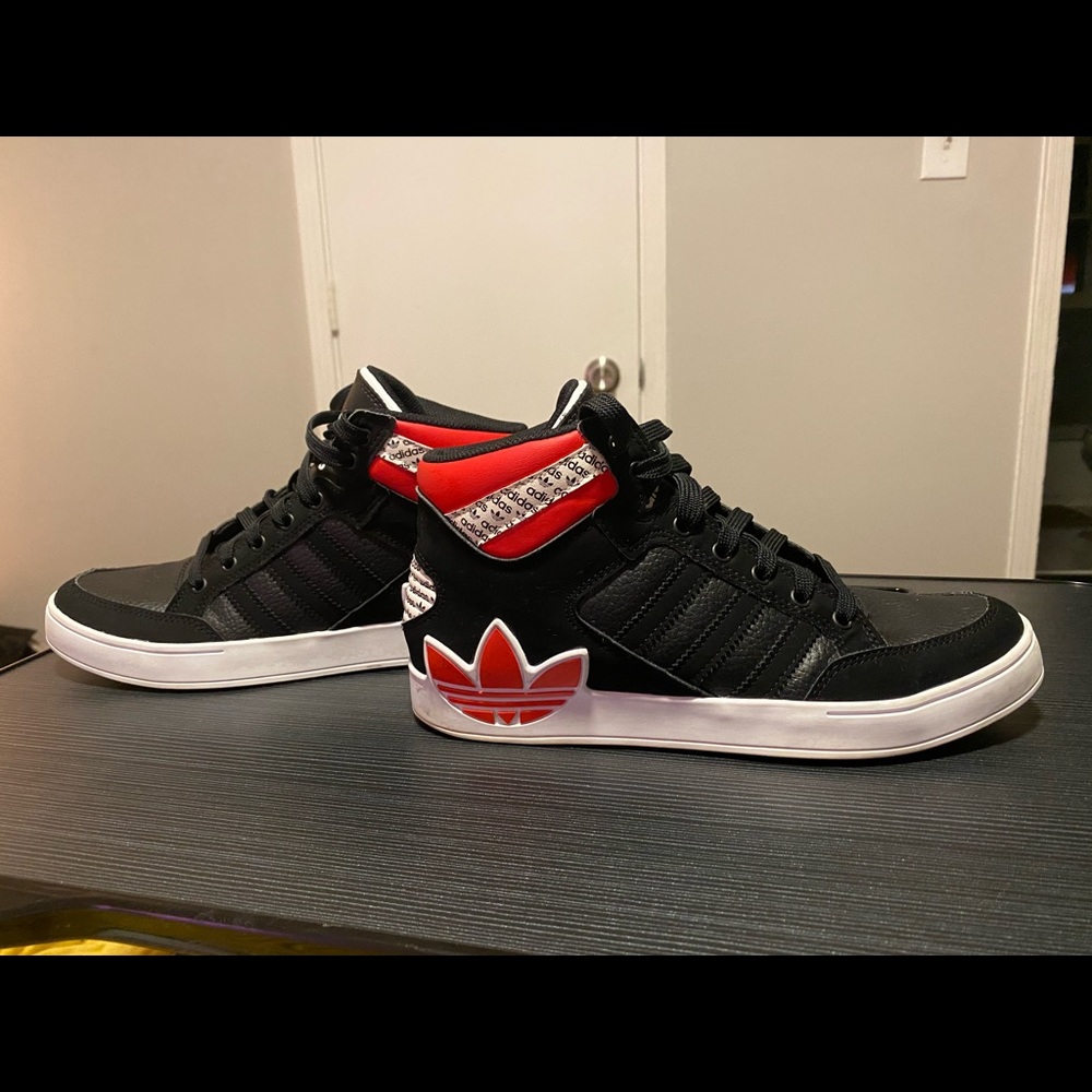 Adidas hi top - lightly used black and red